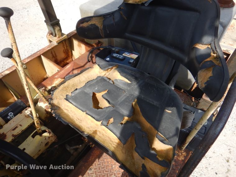 image for item DA5402 1990 Ferguson SP-912  pneumatic roller