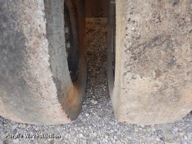 image for item DA5402 1990 Ferguson SP-912  pneumatic roller