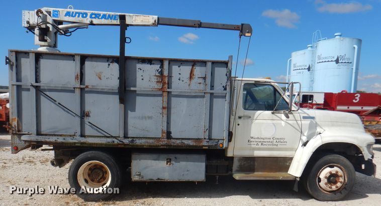 image for item DA5407 1995 Ford F800  dump truck