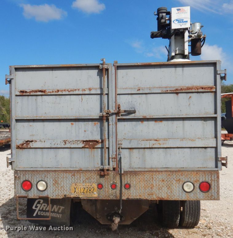 image for item DA5407 1995 Ford F800  dump truck