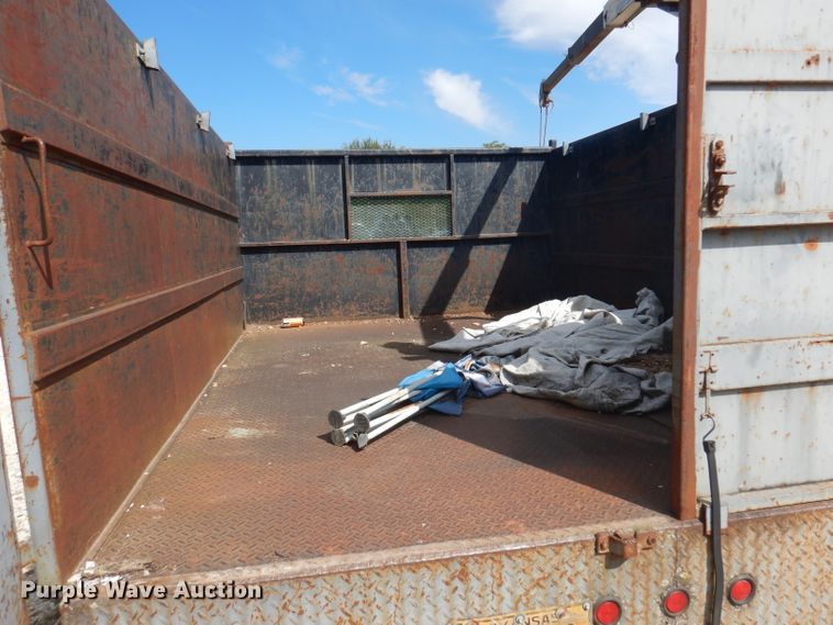 image for item DA5407 1995 Ford F800  dump truck