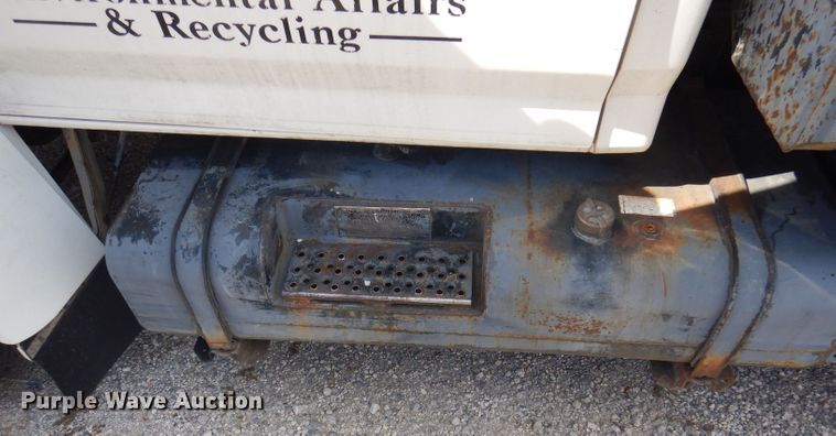 image for item DA5407 1995 Ford F800  dump truck