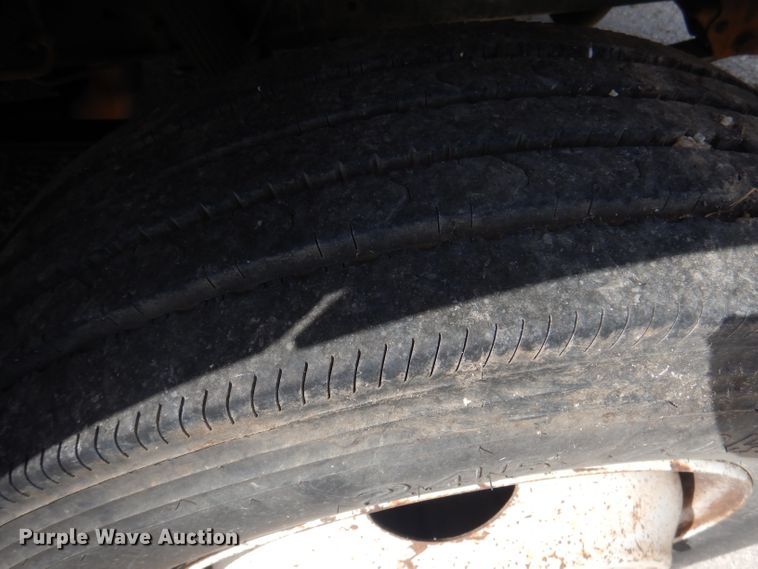 image for item DA5407 1995 Ford F800  dump truck