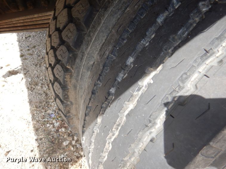 image for item DA5407 1995 Ford F800  dump truck