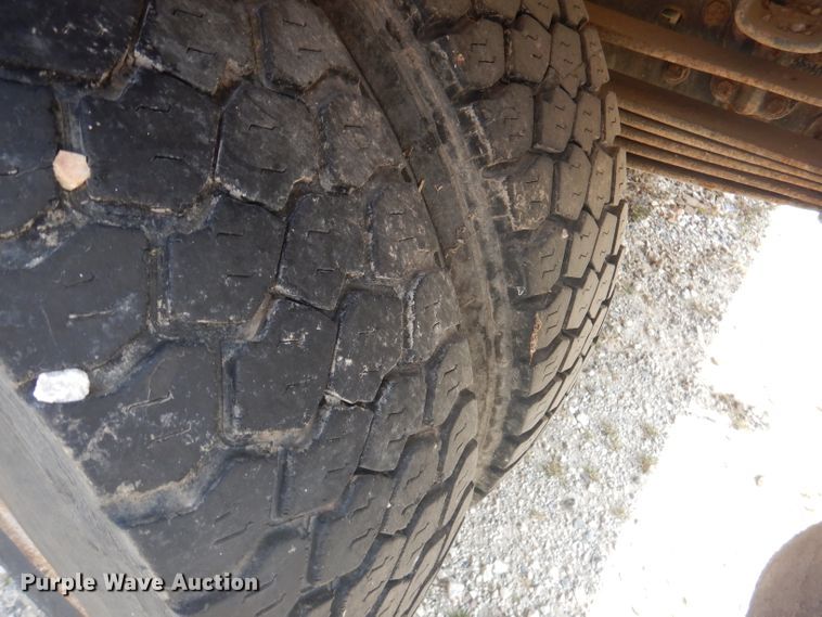 image for item DA5407 1995 Ford F800  dump truck