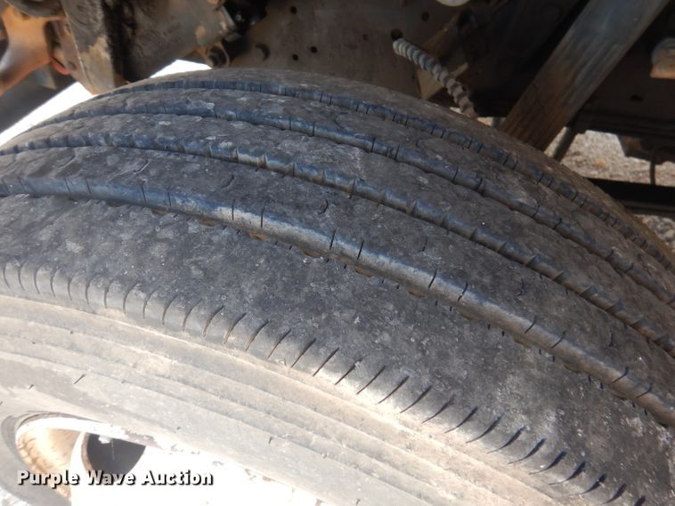 image for item DA5407 1995 Ford F800  dump truck