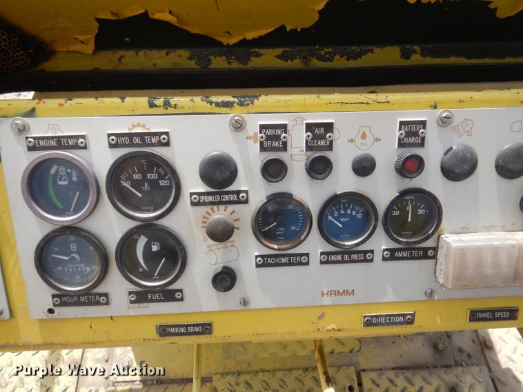 image for item DA5408 Hamm GRW5  pneumatic roller