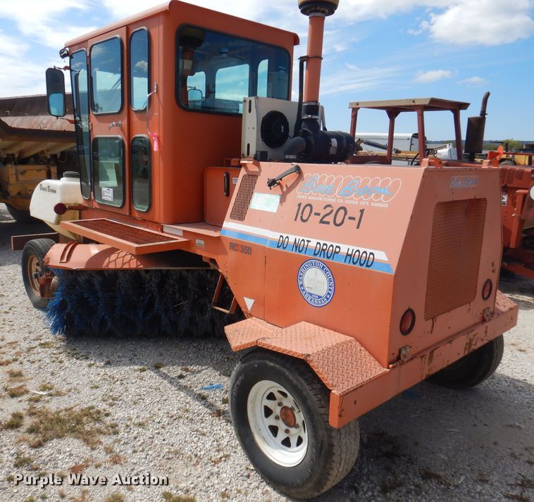 image for item DA5413 2001 Broce RC350  broom