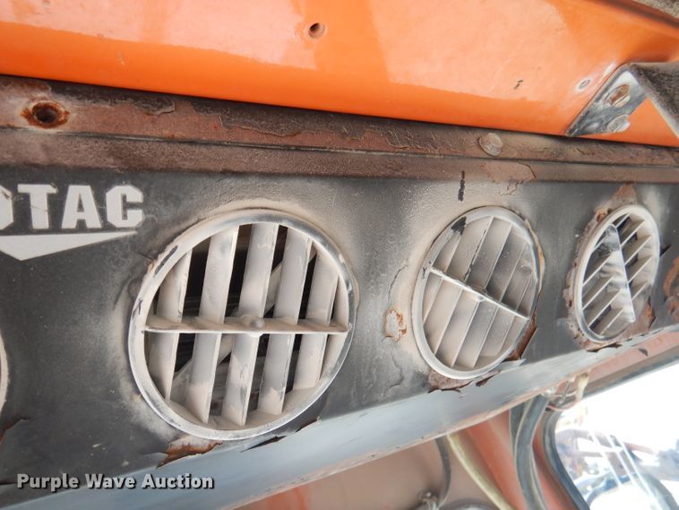 image for item DA5413 2001 Broce RC350  broom