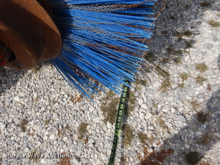 image for item DA5413 2001 Broce RC350  broom