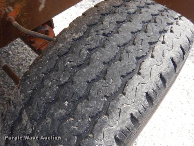 image for item DA5413 2001 Broce RC350  broom