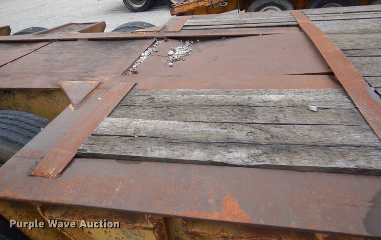 image for item DA5417 1987 lowboy equipment trailer