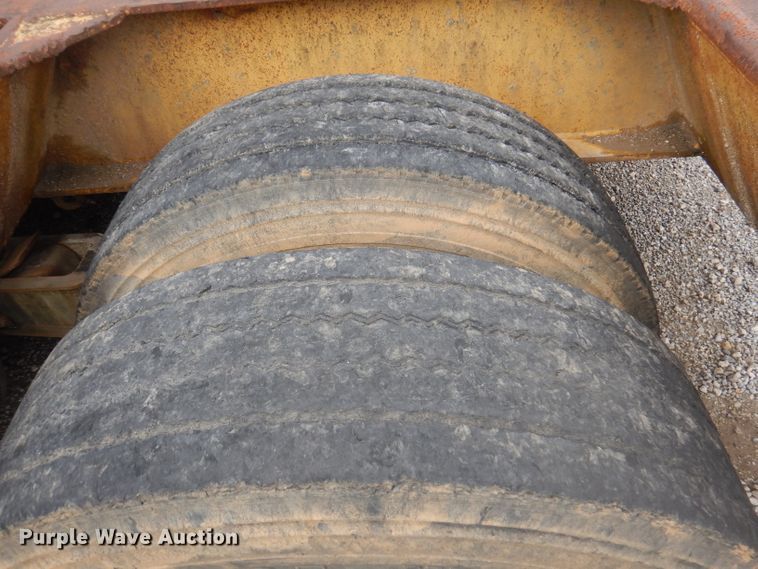 image for item DA5417 1987 lowboy equipment trailer