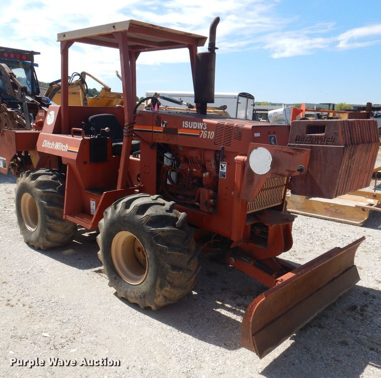 image for item DA5420 1999 Ditch Witch 7610  trencher