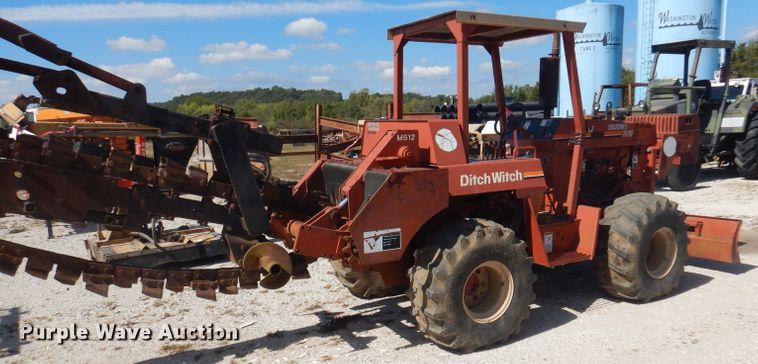 image for item DA5420 1999 Ditch Witch 7610  trencher