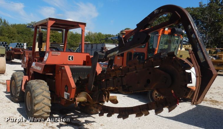 image for item DA5420 1999 Ditch Witch 7610  trencher
