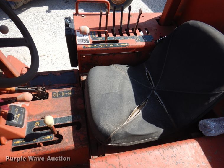 image for item DA5420 1999 Ditch Witch 7610  trencher