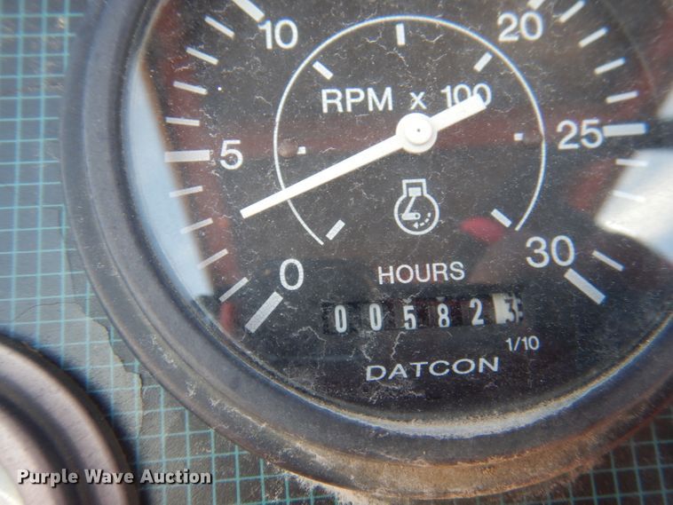 image for item DA5420 1999 Ditch Witch 7610  trencher