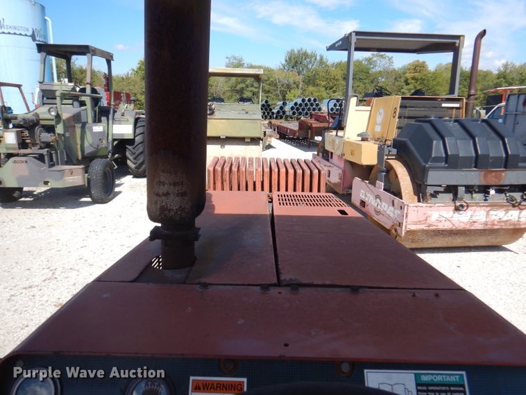 image for item DA5420 1999 Ditch Witch 7610  trencher