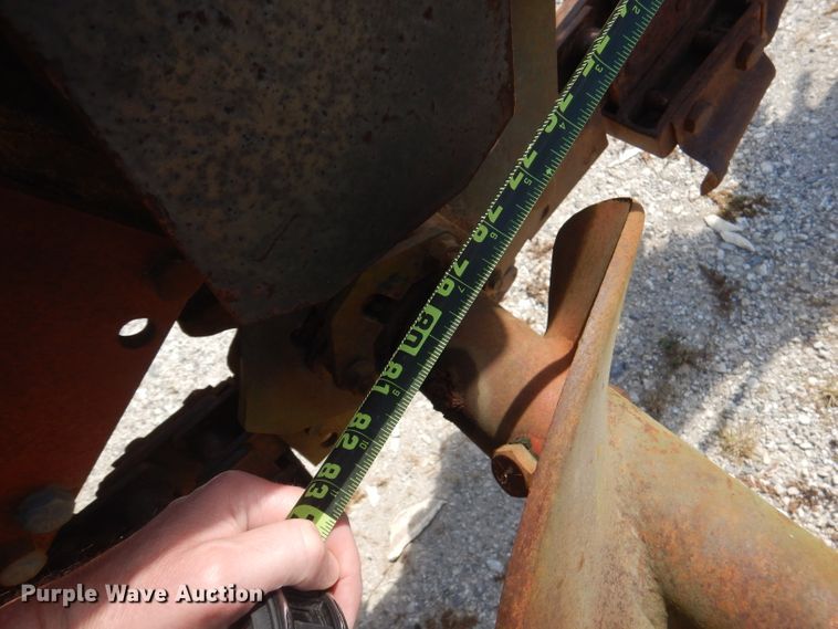 image for item DA5420 1999 Ditch Witch 7610  trencher