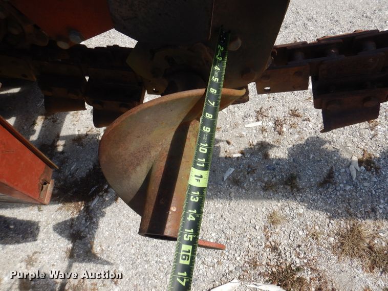 image for item DA5420 1999 Ditch Witch 7610  trencher