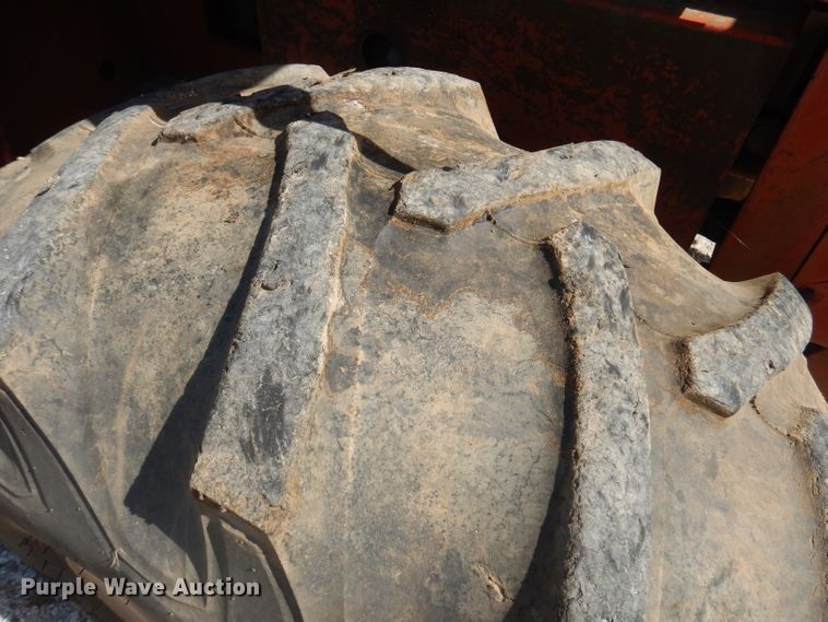 image for item DA5420 1999 Ditch Witch 7610  trencher