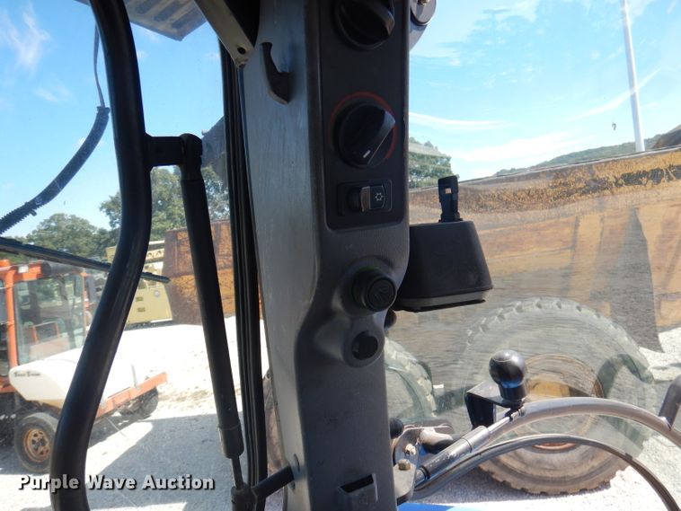 image for item DA5421 New Holland TS110A  tractor