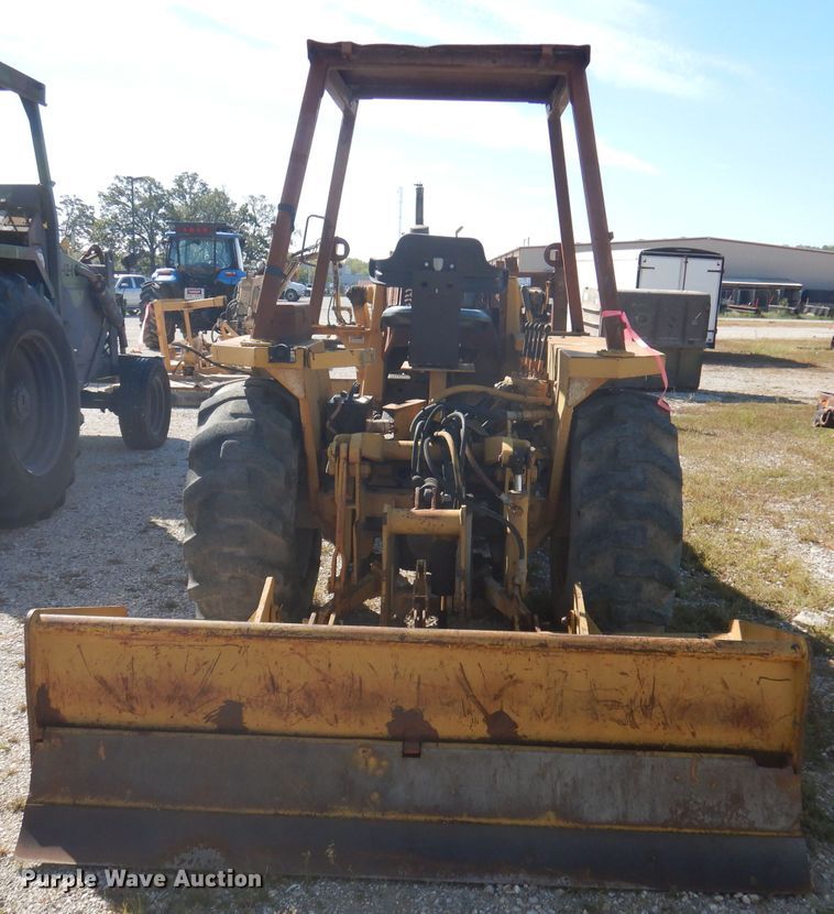 image for item DA5425 1985 Case 480LL  landscape tractor