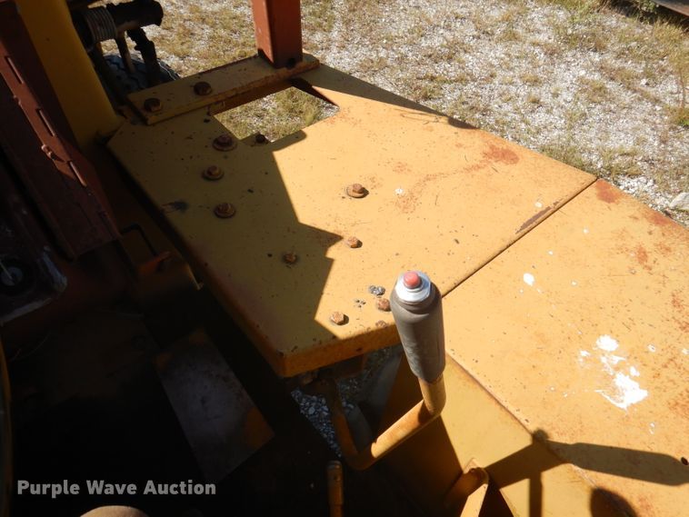 image for item DA5425 1985 Case 480LL  landscape tractor