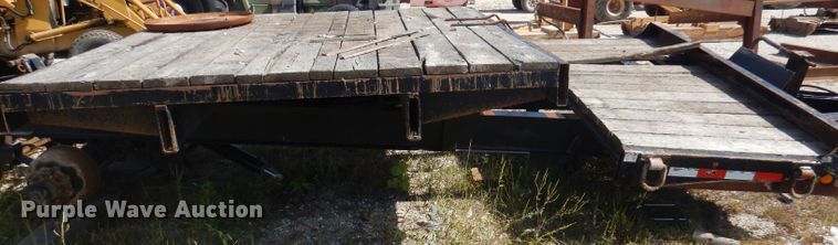 image for item DA5427 2012 Towmaster  trailer chassis