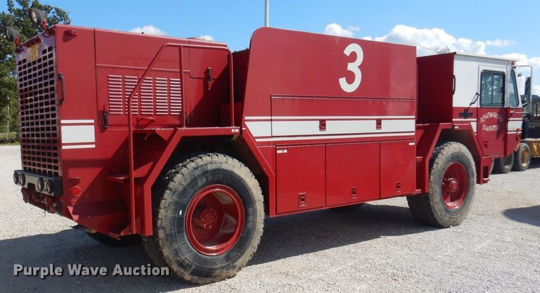 image for item DA5435 1986 Oshkosh  fire truck