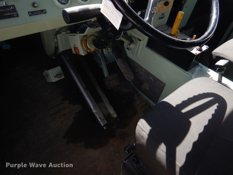 image for item DA5435 1986 Oshkosh  fire truck