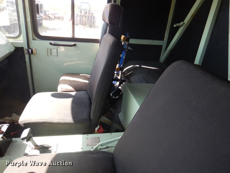 image for item DA5435 1986 Oshkosh  fire truck