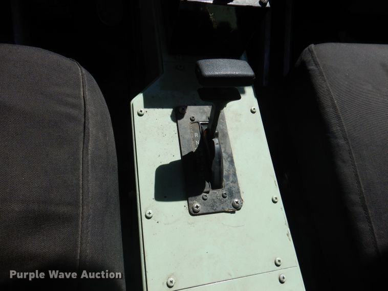 image for item DA5435 1986 Oshkosh  fire truck