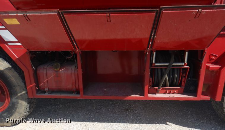 image for item DA5435 1986 Oshkosh  fire truck