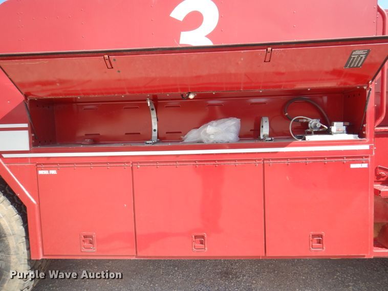 image for item DA5435 1986 Oshkosh  fire truck