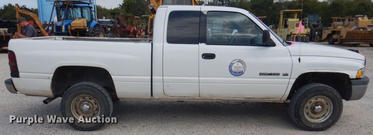 image for item DA5439 2001 Dodge Ram 1500  Quad Cab pickup truck