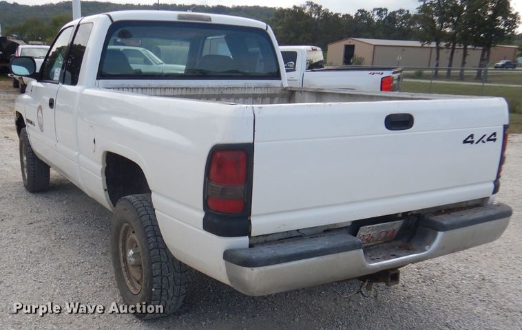 image for item DA5439 2001 Dodge Ram 1500  Quad Cab pickup truck