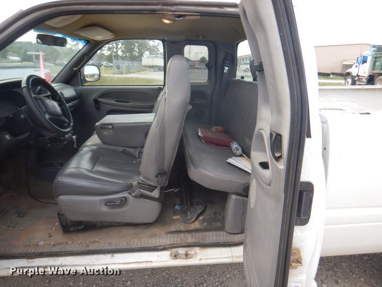 image for item DA5439 2001 Dodge Ram 1500  Quad Cab pickup truck