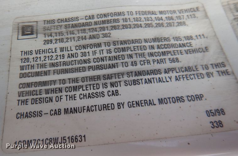 image for item DA5447 1998 GMC T6500  pothole patcher truck