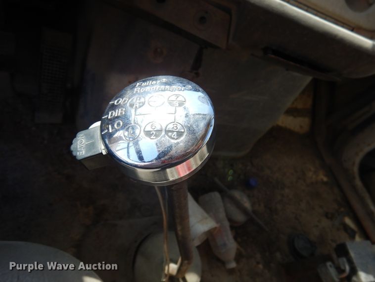 image for item DA5469 1973 Ford L9000  water truck