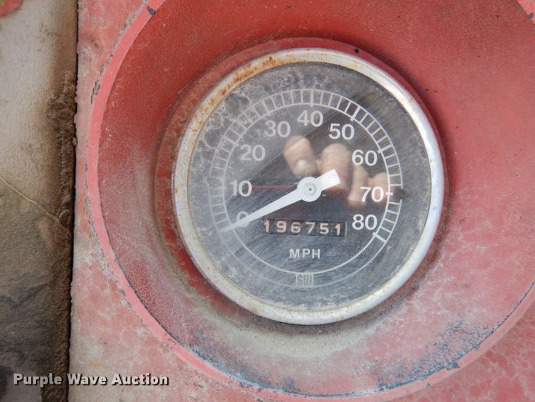 image for item DA5469 1973 Ford L9000  water truck