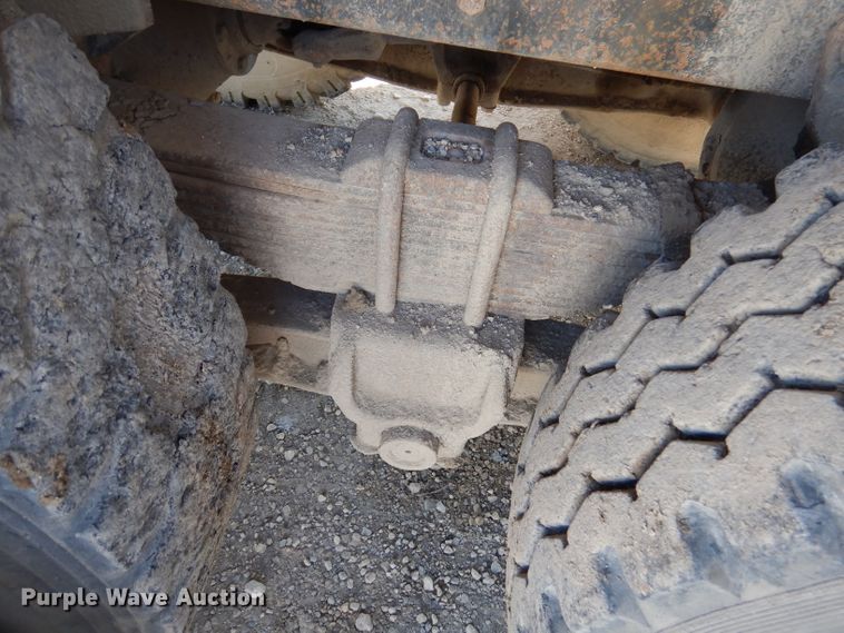 image for item DA5469 1973 Ford L9000  water truck