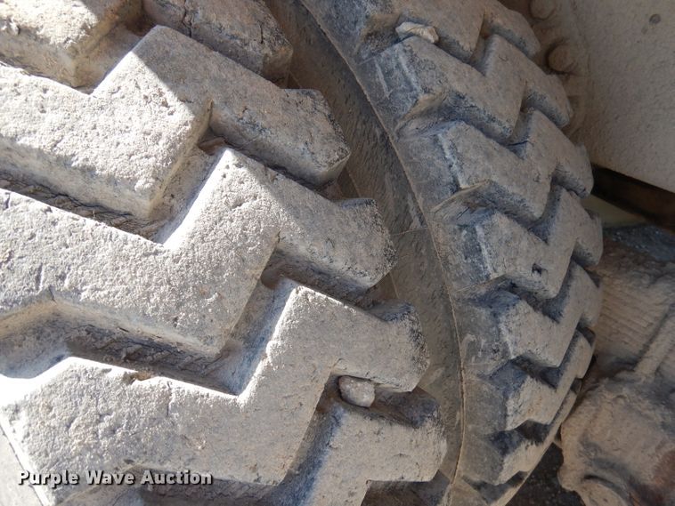 image for item DA5469 1973 Ford L9000  water truck