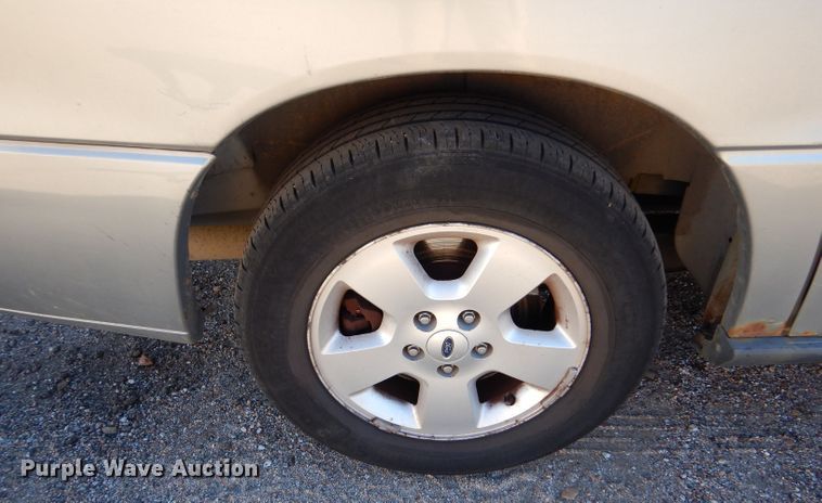 image for item DJ7540 2007 Ford Freestar  van