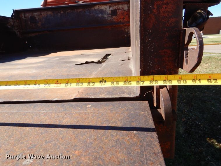 image for item DJ7541 1984 International 1754  dump truck