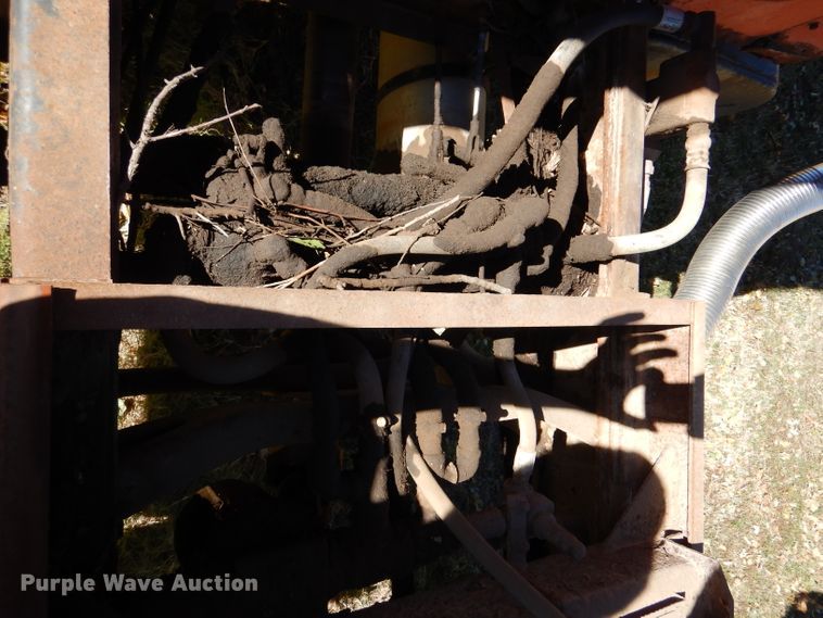 image for item DJ7541 1984 International 1754  dump truck