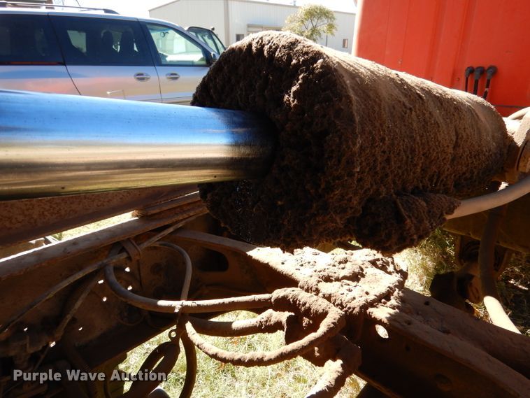 image for item DJ7541 1984 International 1754  dump truck