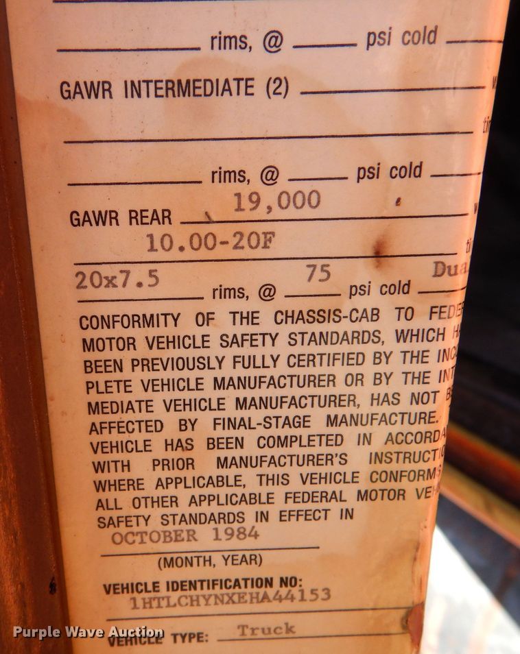 image for item DJ7541 1984 International 1754  dump truck