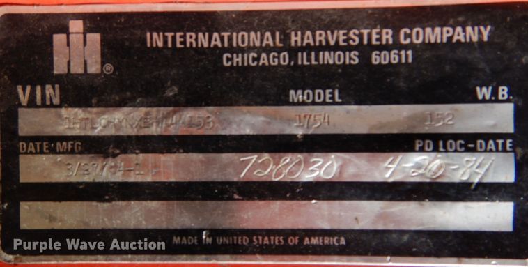 image for item DJ7541 1984 International 1754  dump truck